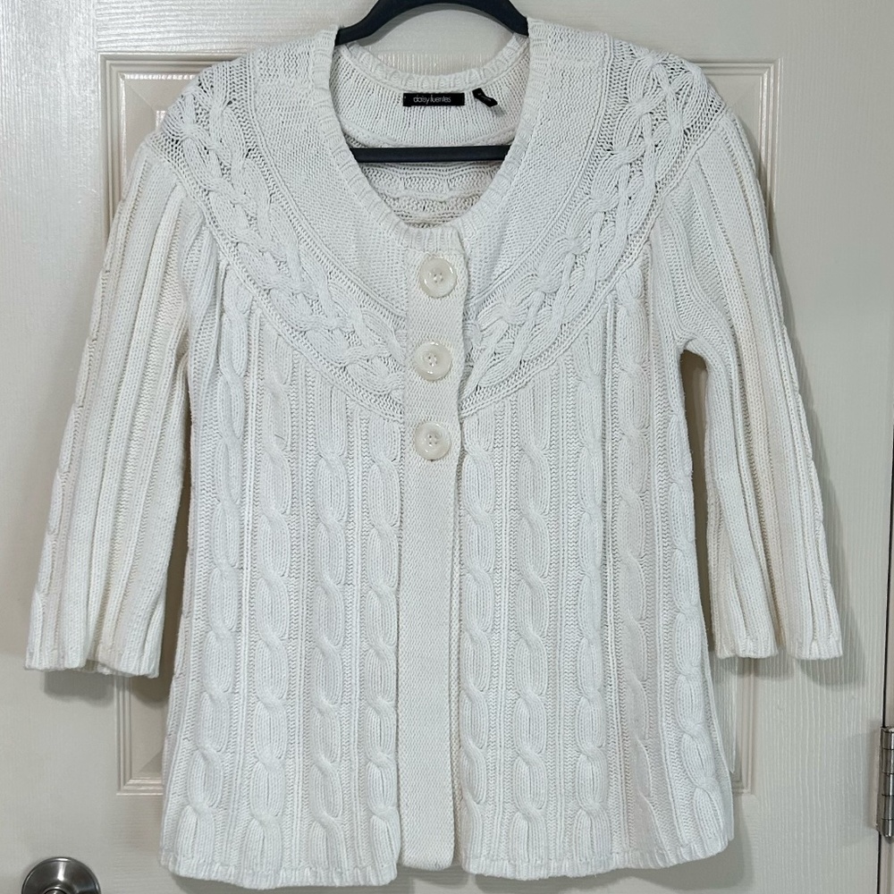 Daisy Fuentes White Cardigan